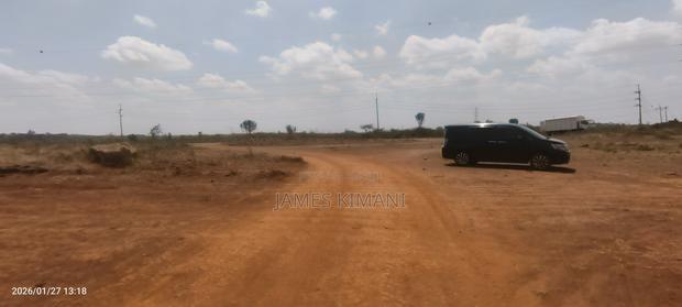 50 by 100 Plot Close to Thika Super Highway, No Broker, Red Soil - thumbnail 3
