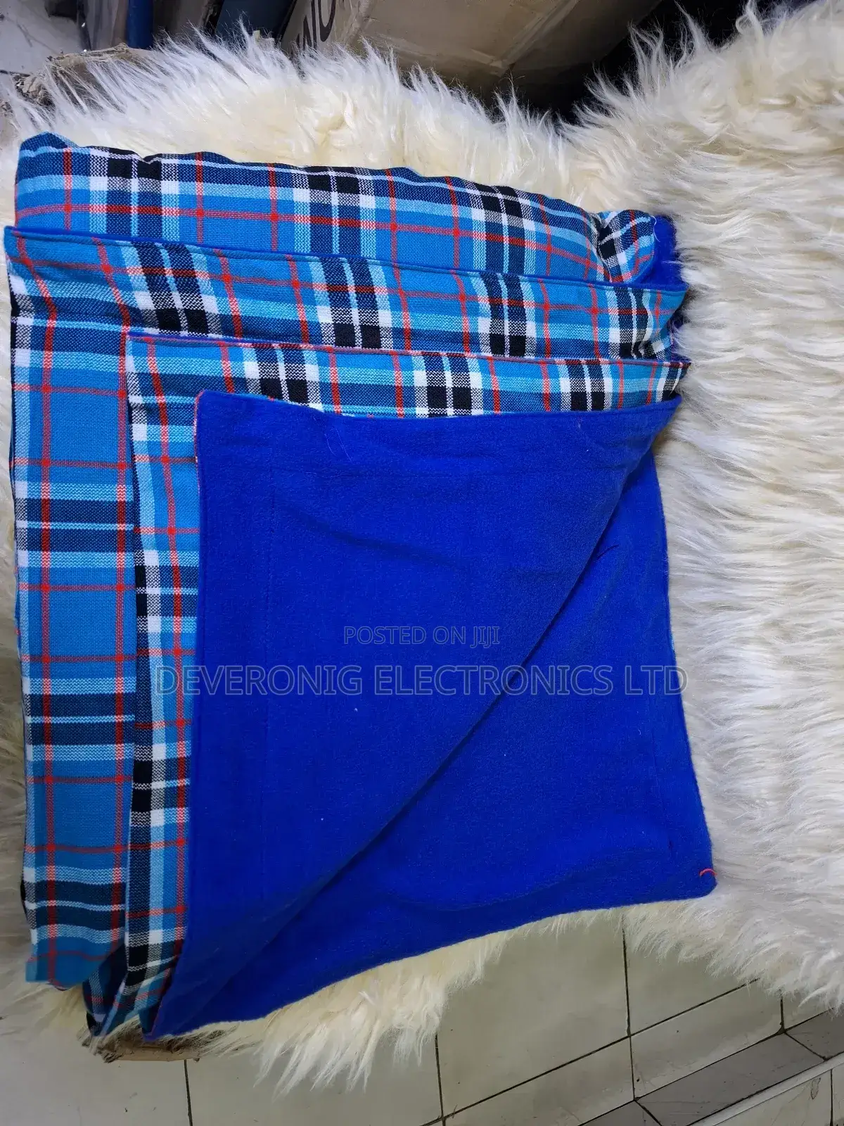 Maasai Shuka With Fleece Blanket