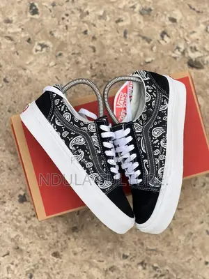 Vans Canvas Suede Toe