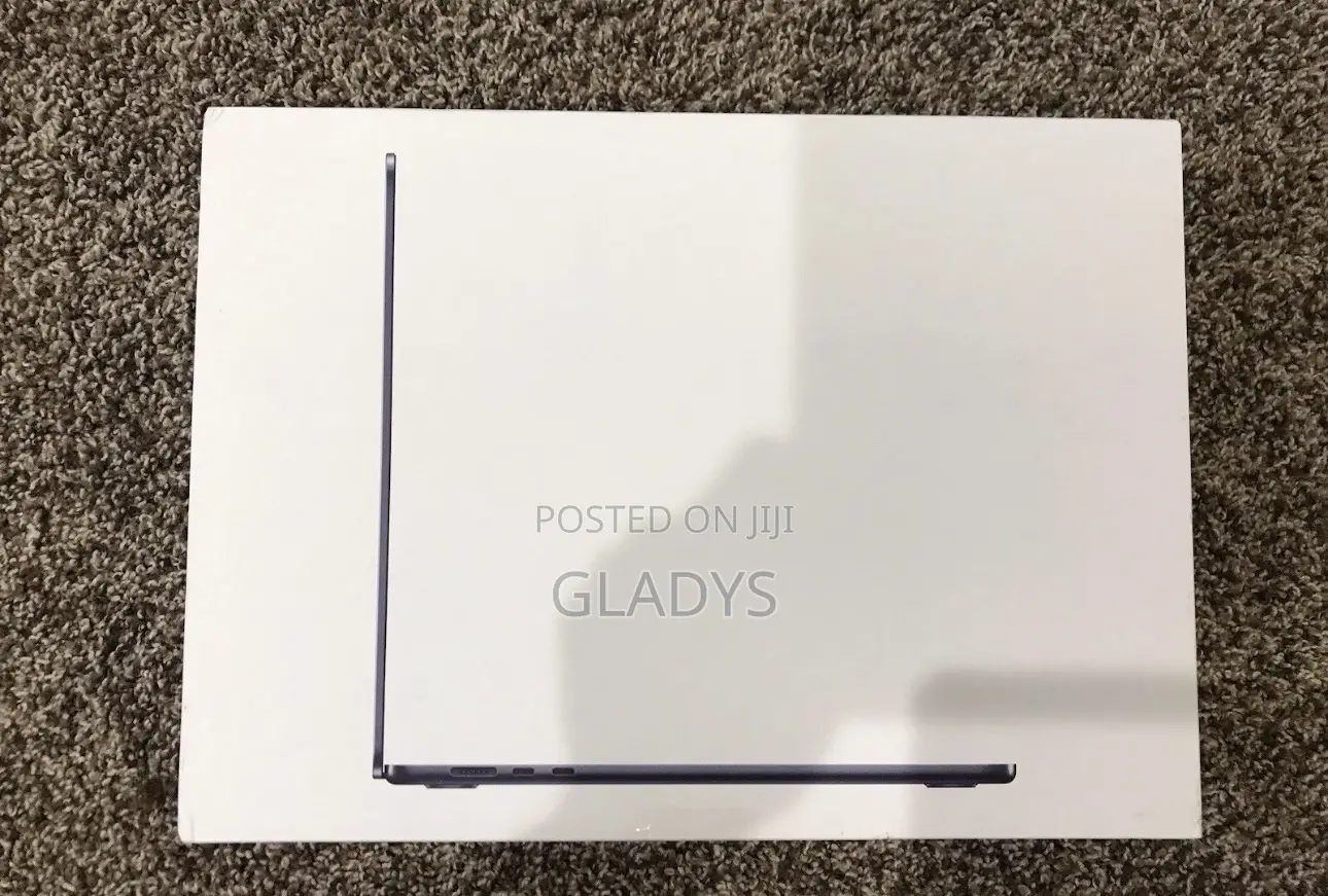 Laptop Apple MacBook Air 2024 M3 15-inch 8GB Apple M3 SSD 512GB