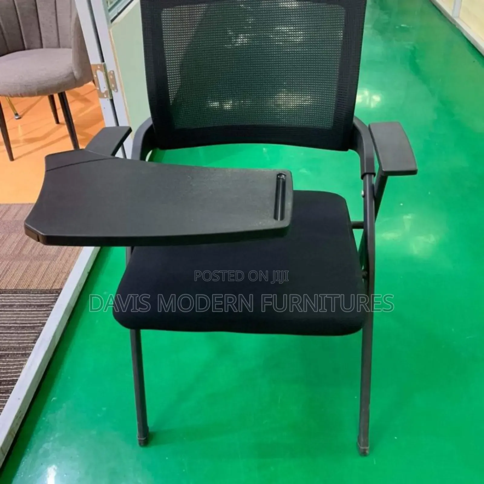 Foldable Lecture Seat