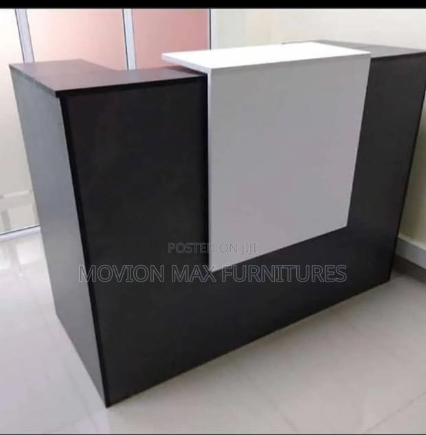 1 6m Receptionist Desk - main view