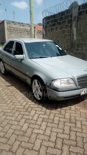 Mercedes-Benz C200 1995 Blue