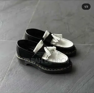 Dr Martens Penny Loafer 🐾


Quality