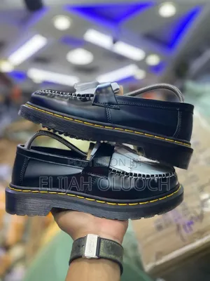 Dr Martens Penny Loafer 🐾


Quality