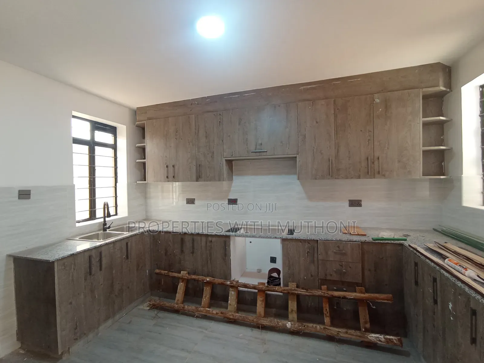 4bdrm Maisonette in Kibiku for sale