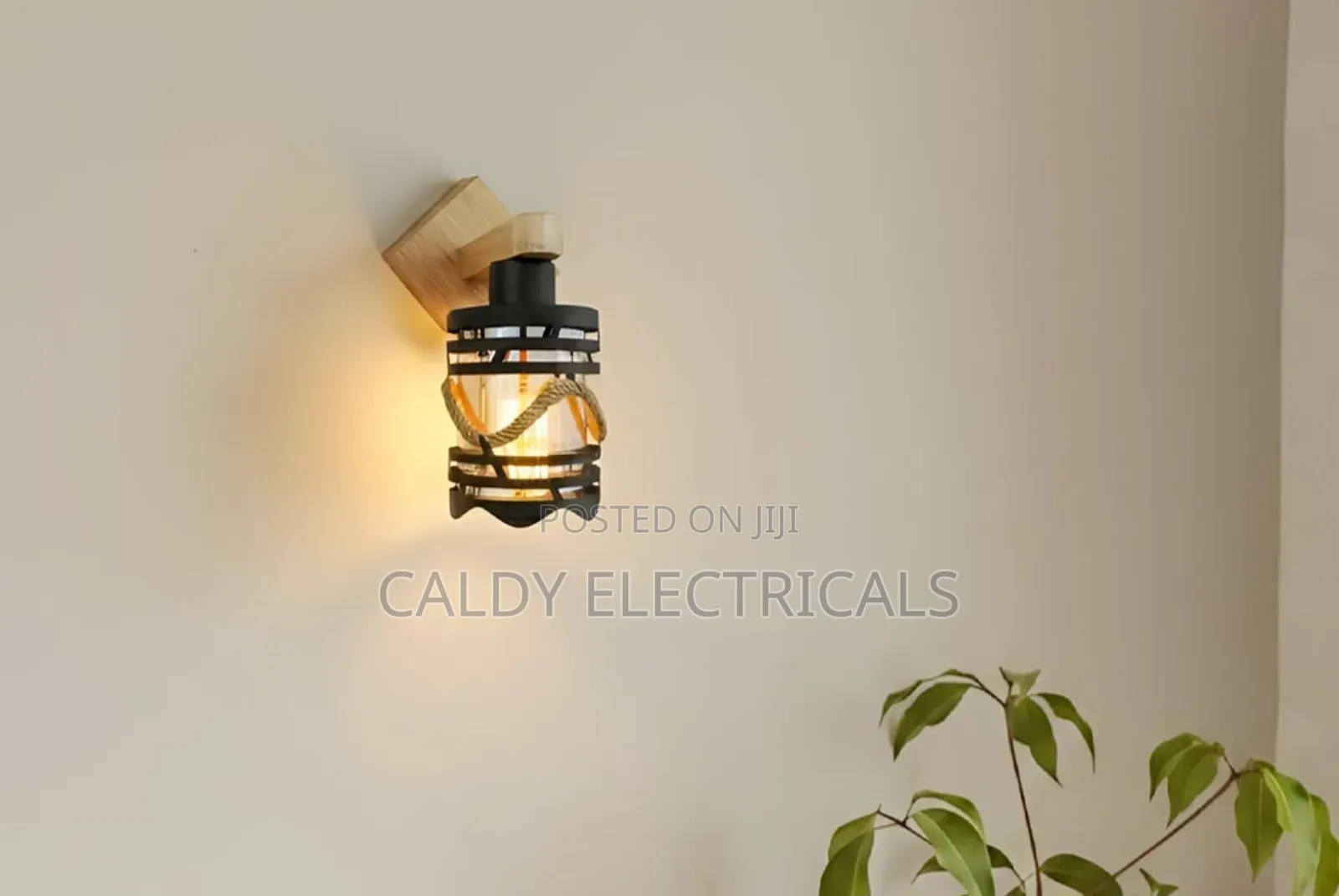 Vintage Wooden Wall Bracket Lamp