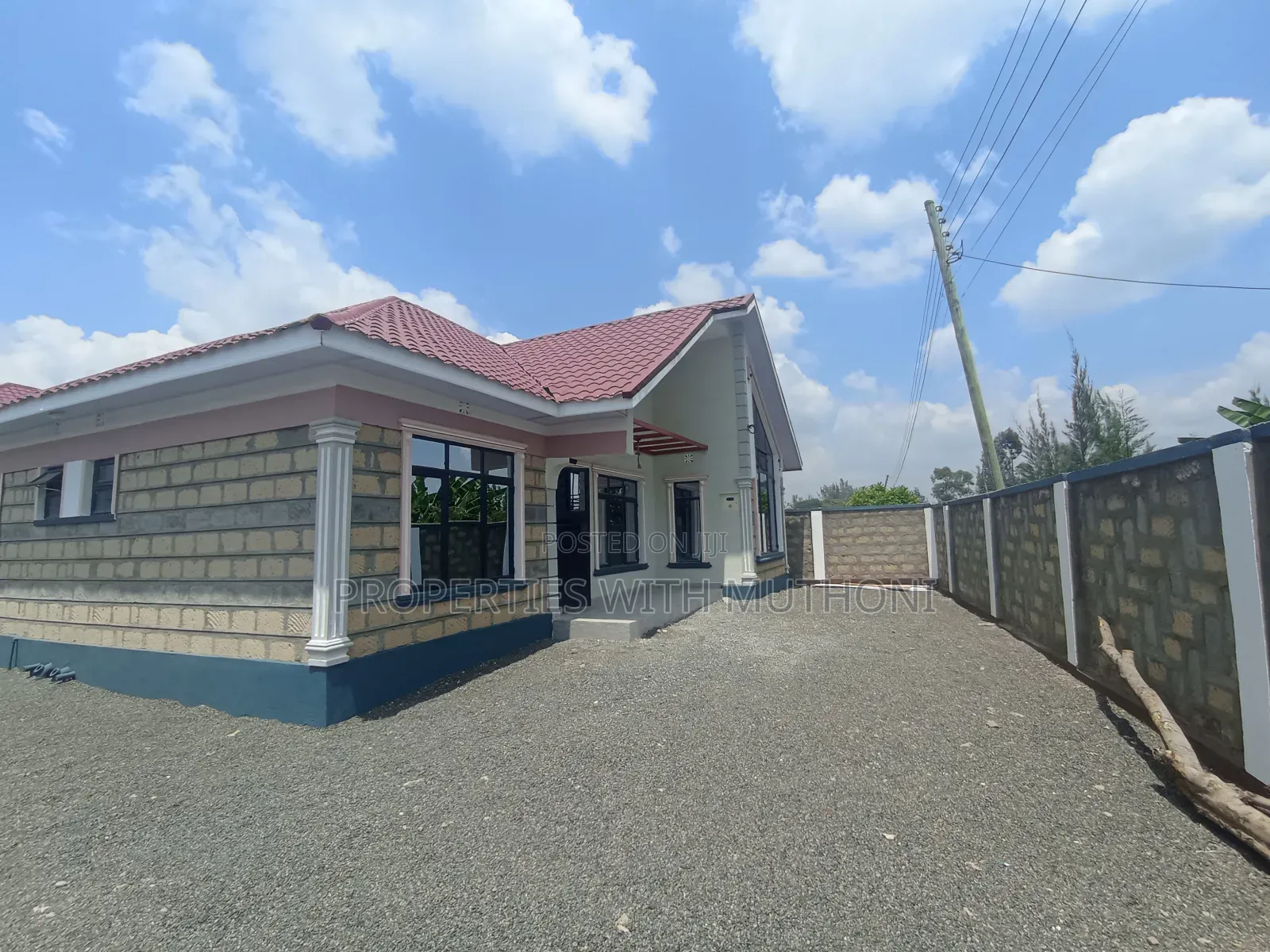 4bdrm Bungalow in Matasia for sale