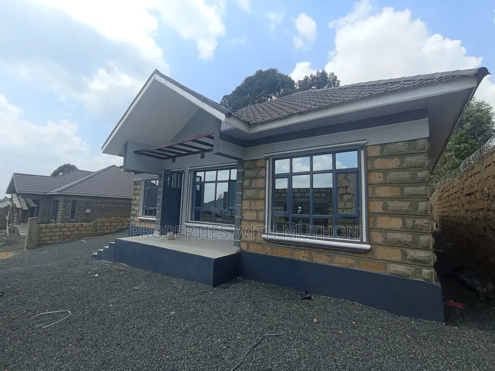 4bdrm Bungalow in Matasia for sale