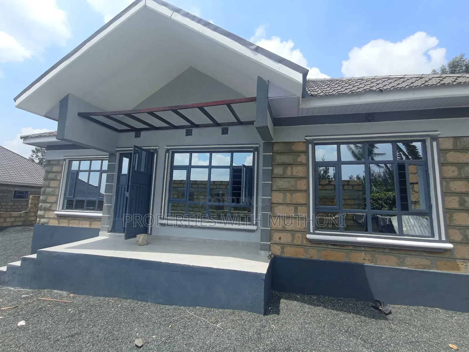 4bdrm Bungalow in Matasia for sale