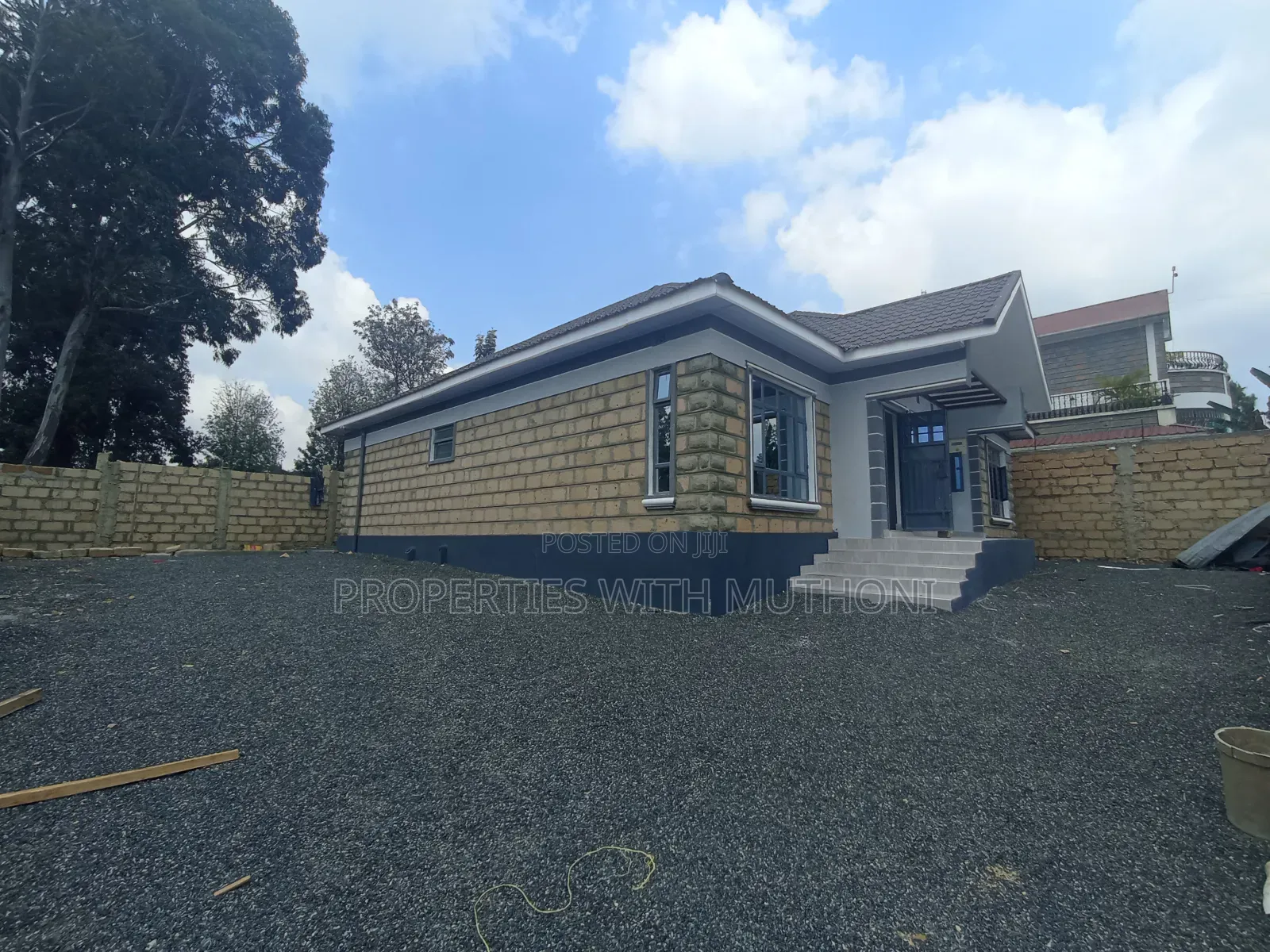 4bdrm Bungalow in Matasia for sale
