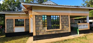 2bdrm Bungalow in Outspan, Racecourse for sale