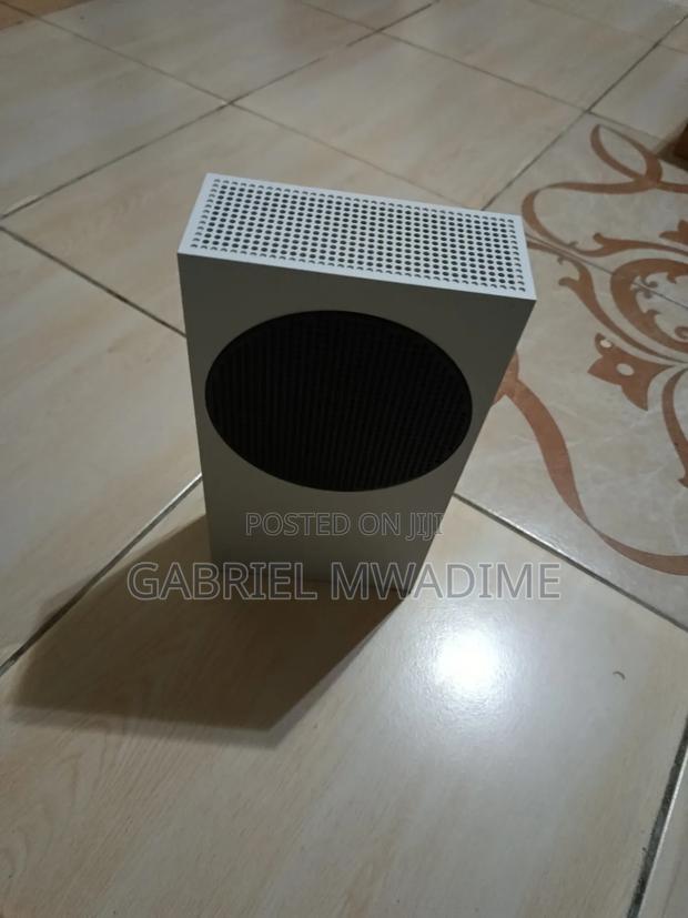 Xbox Series S - thumbnail 4