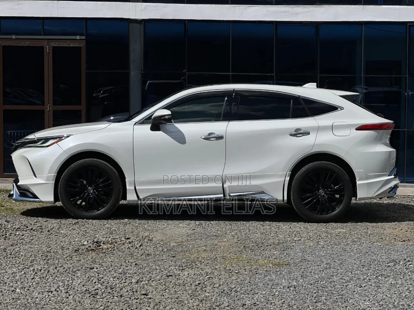 Toyota Harrier 2.0 2020 White