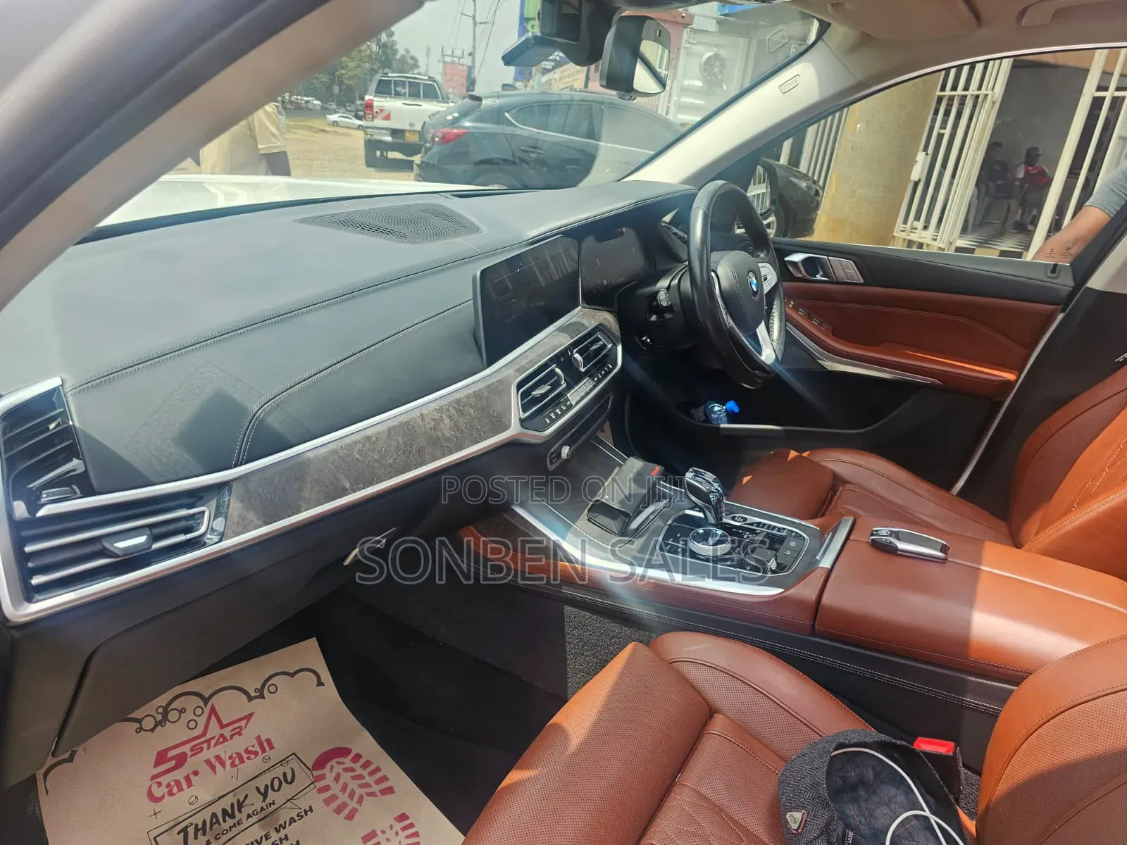 BMW 7 Series 2019 White