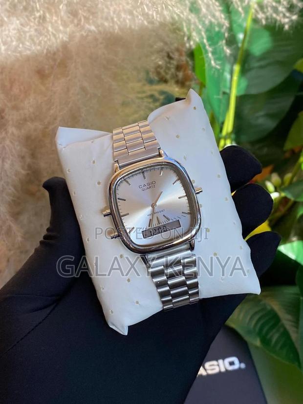 Casio Square Dual Time - thumbnail 2