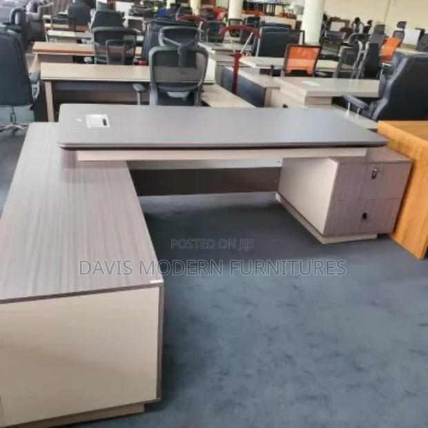 2.4m Modem Executive Desk