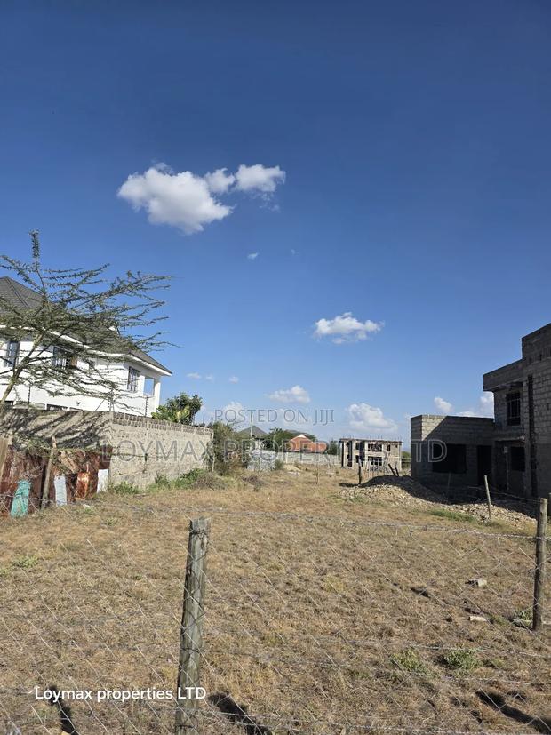 50/100 Plot With a Perimeter Wall and Latrine in Kitengela . - thumbnail 4