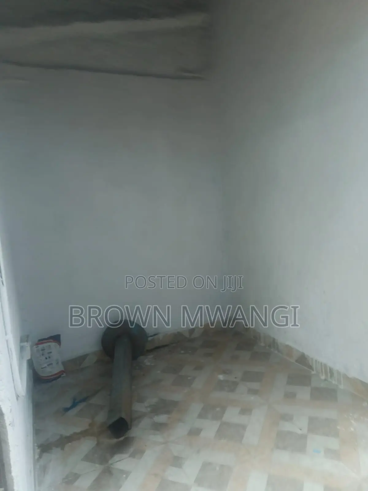 Shop Along Moi Avenue to Let KSHS 25,000 a Month