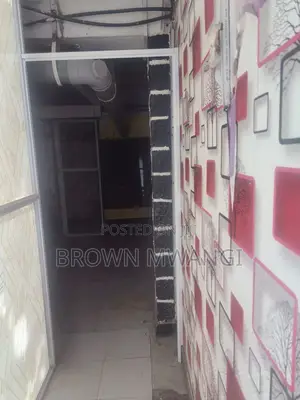 Shop Along Moi Avenue to Let KSHS 25,000 a Month