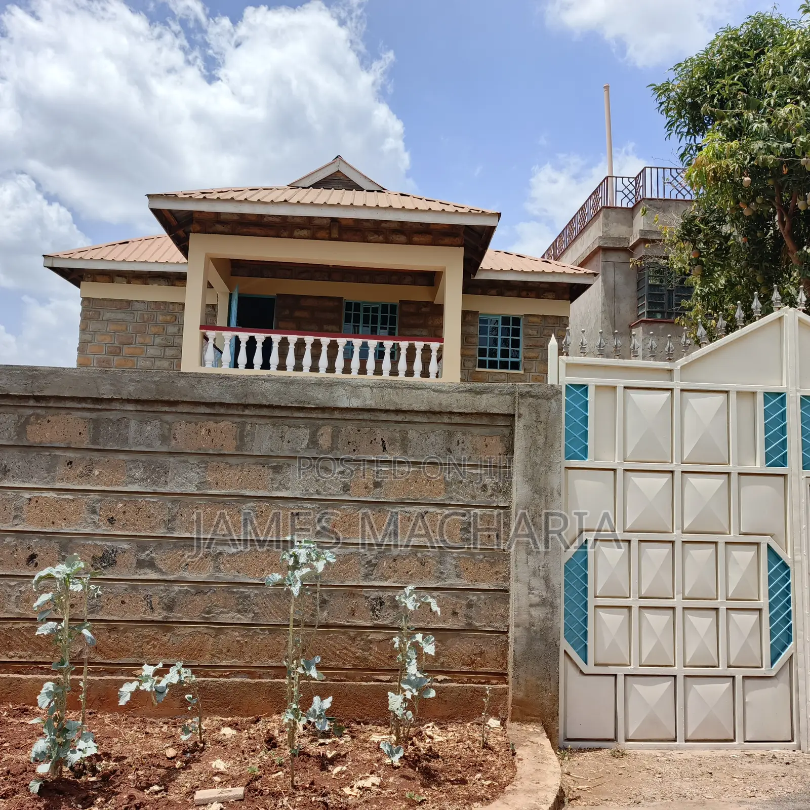 4bdrm Maisonette in Membley Estate for sale