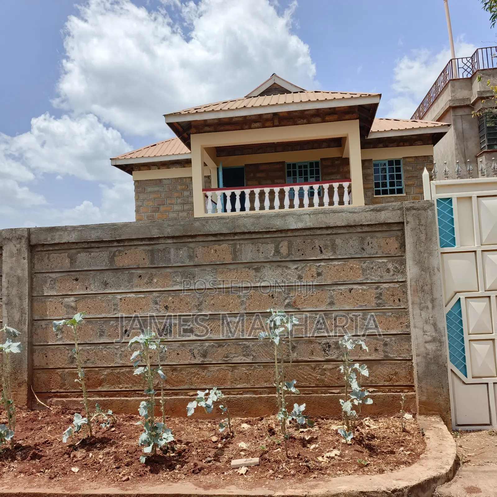 4bdrm Maisonette in Membley Estate for sale