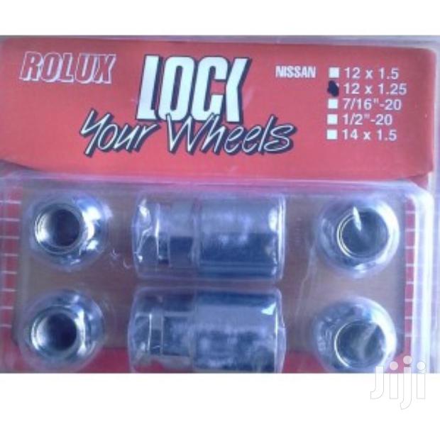 Nissan,Subaru,Toyota Wheel Lock Nuts - main view