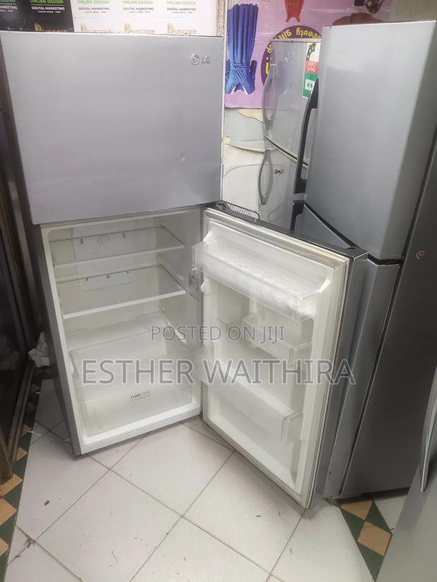 Lg Digital Inverter Fridge Well Maintained on Sale - thumbnail 3