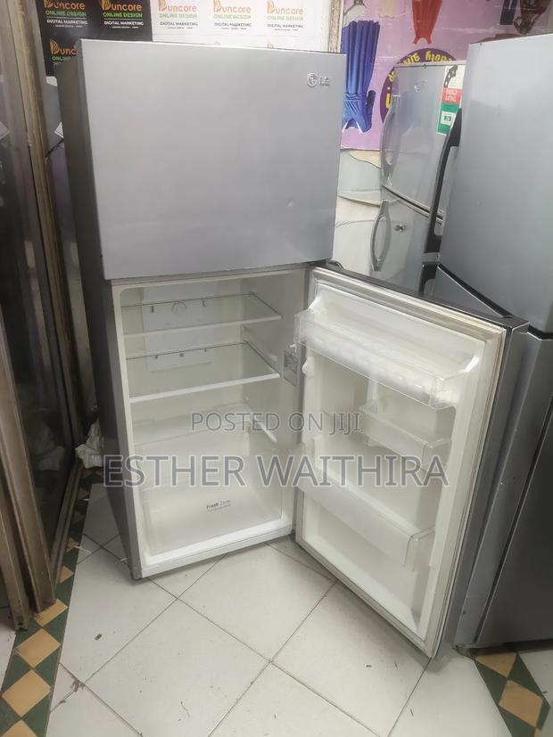 Lg Digital Inverter Fridge Well Maintained on Sale - thumbnail 5