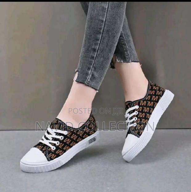 Classy Rubbers - thumbnail 2