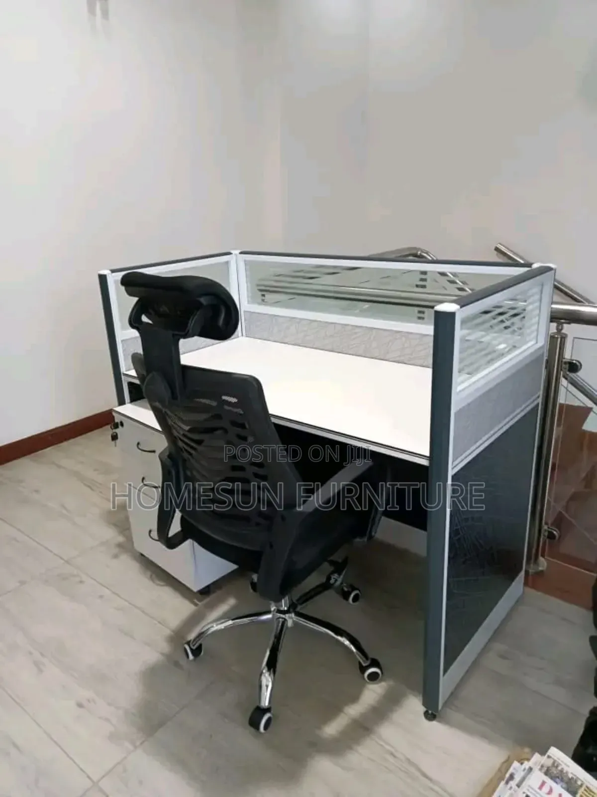 1 Way Work Station