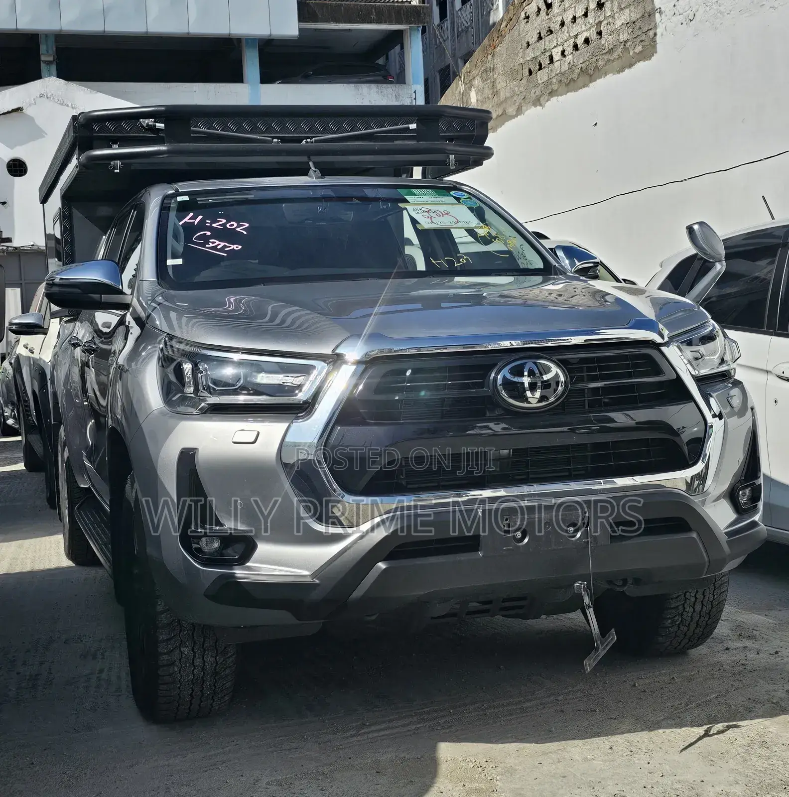 Toyota Hilux 2024 Silver
