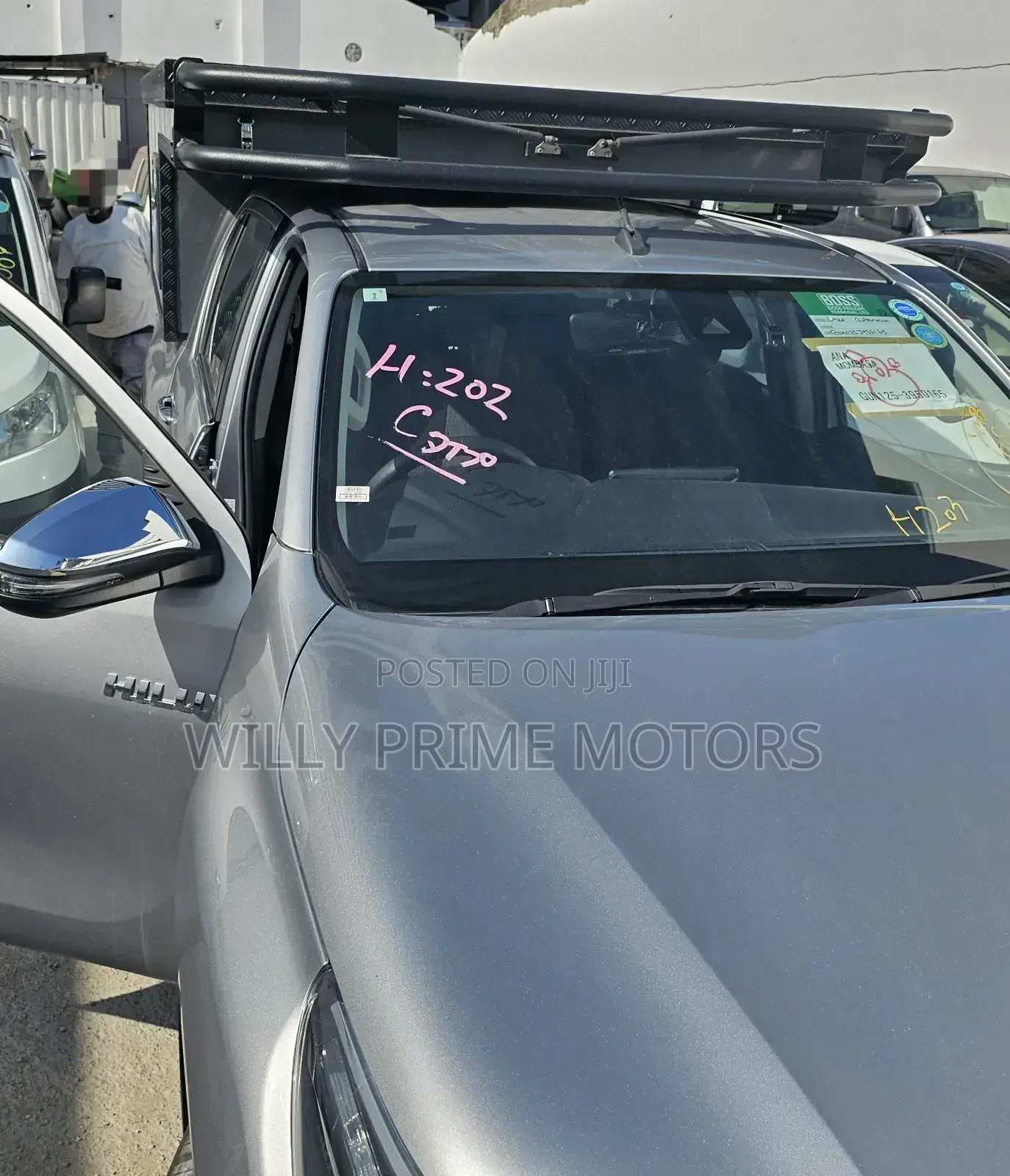 Toyota Hilux 2024 Silver