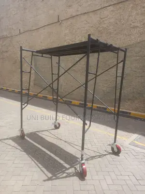 H Frame Construction Ladder