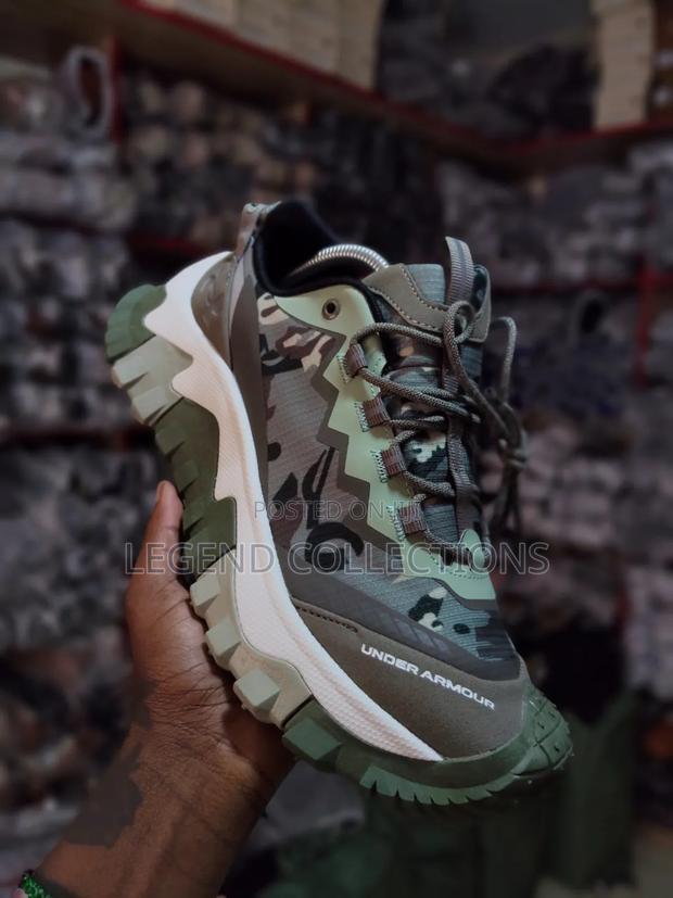 Under Armour Sneakers (Size 40-45) - thumbnail 2