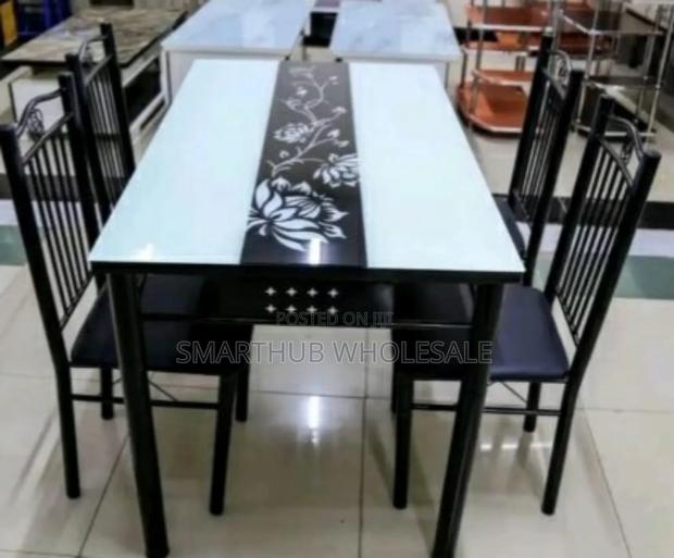 Dinning Table- 4 Seater Dinning Table Black and White - main view