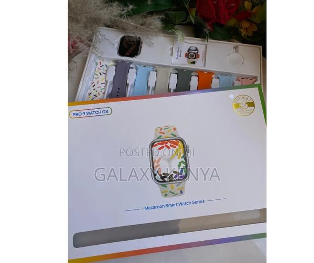 Pro 9 Gs Smart Watch (8 Interchangeable Straps) - thumbnail 2