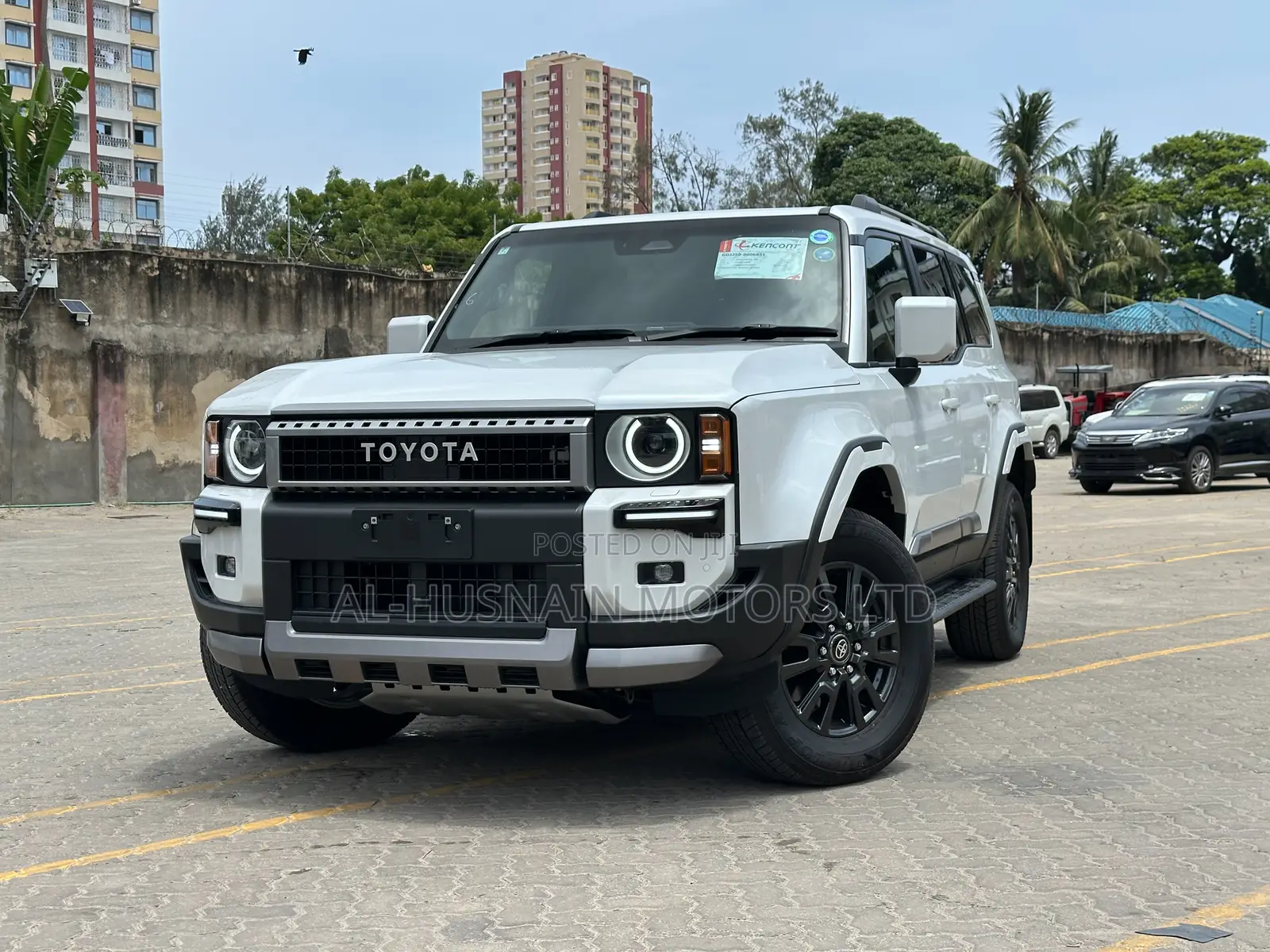Toyota Land Cruiser Prado 2.7 2024 Pearl
