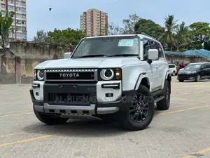Toyota Land Cruiser Prado 2.8 2024 Pearl