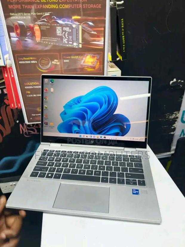 Laptop HP EliteBook 830 G8 32GB Intel Core i7 SSD 512GB - main view