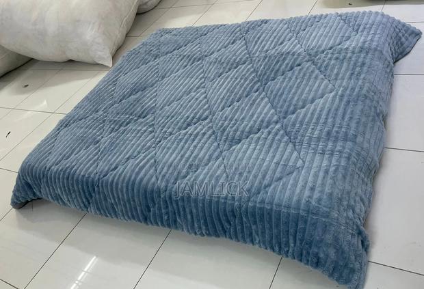 Faux Blanket Set – 2 Pillow Cases + 1 Bedsheet + Duvet –Pt - thumbnail 3