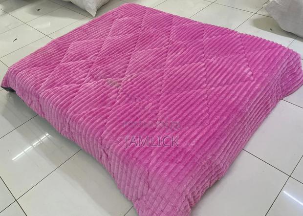 Faux Blanket Set – 2 Pillow Cases + 1 Bedsheet + Duvet –Pt - thumbnail 4