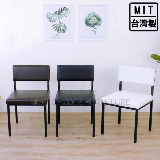 Office Chairs; Modern Office Visitor Chair – Stackable Catalina - thumbnail 5