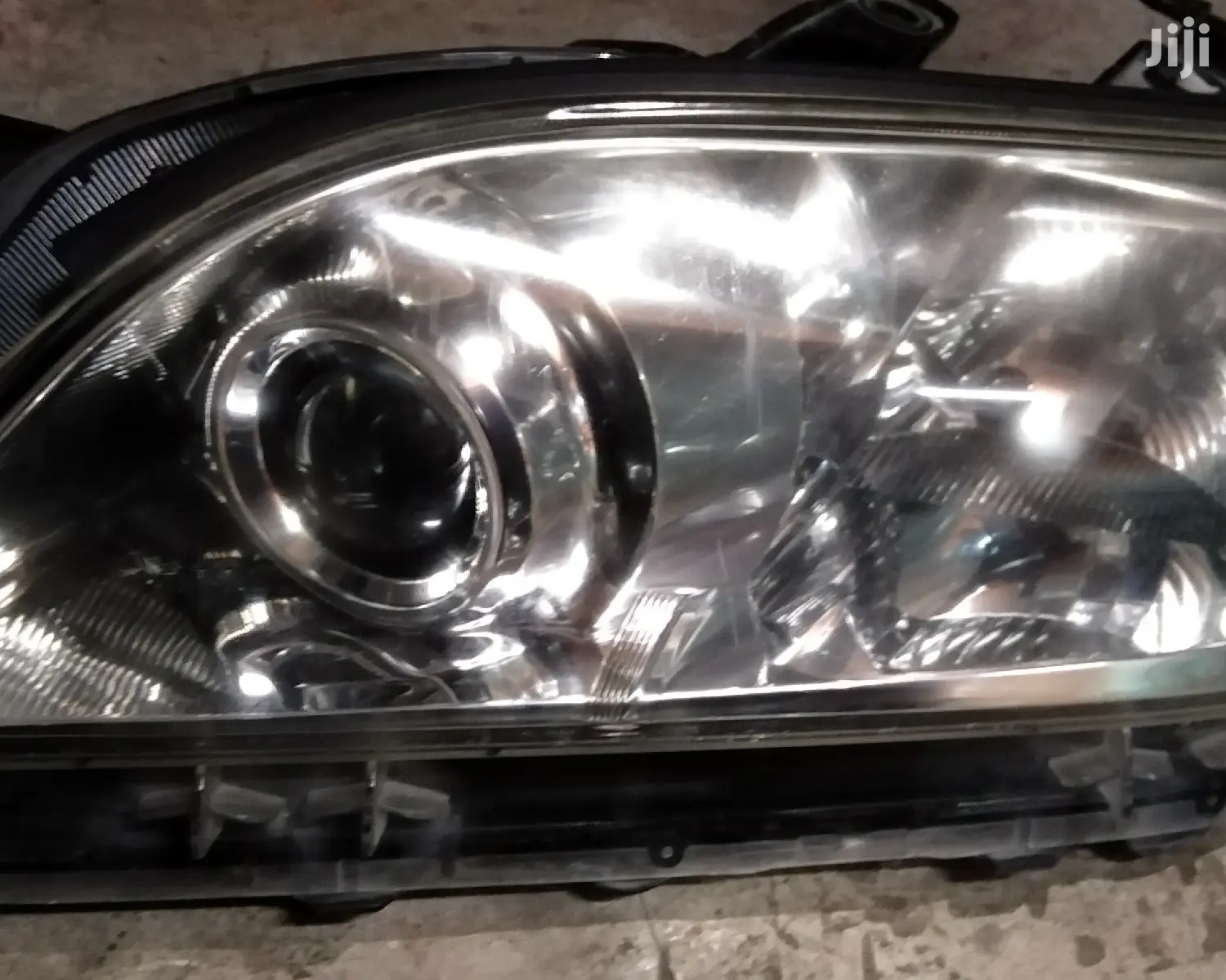 Vanguard Xenon Headlights
