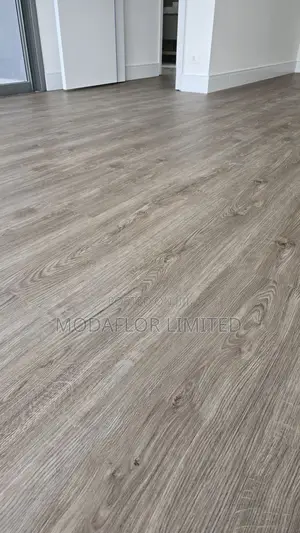 Laminate Vinyl Tiles – Water-Resistant Stylish