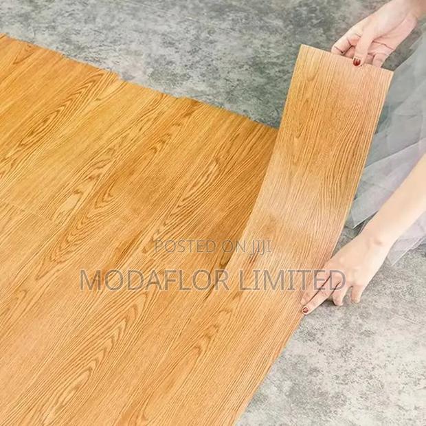 Laminate Vinyl Tiles – Perfect for Busy Homes