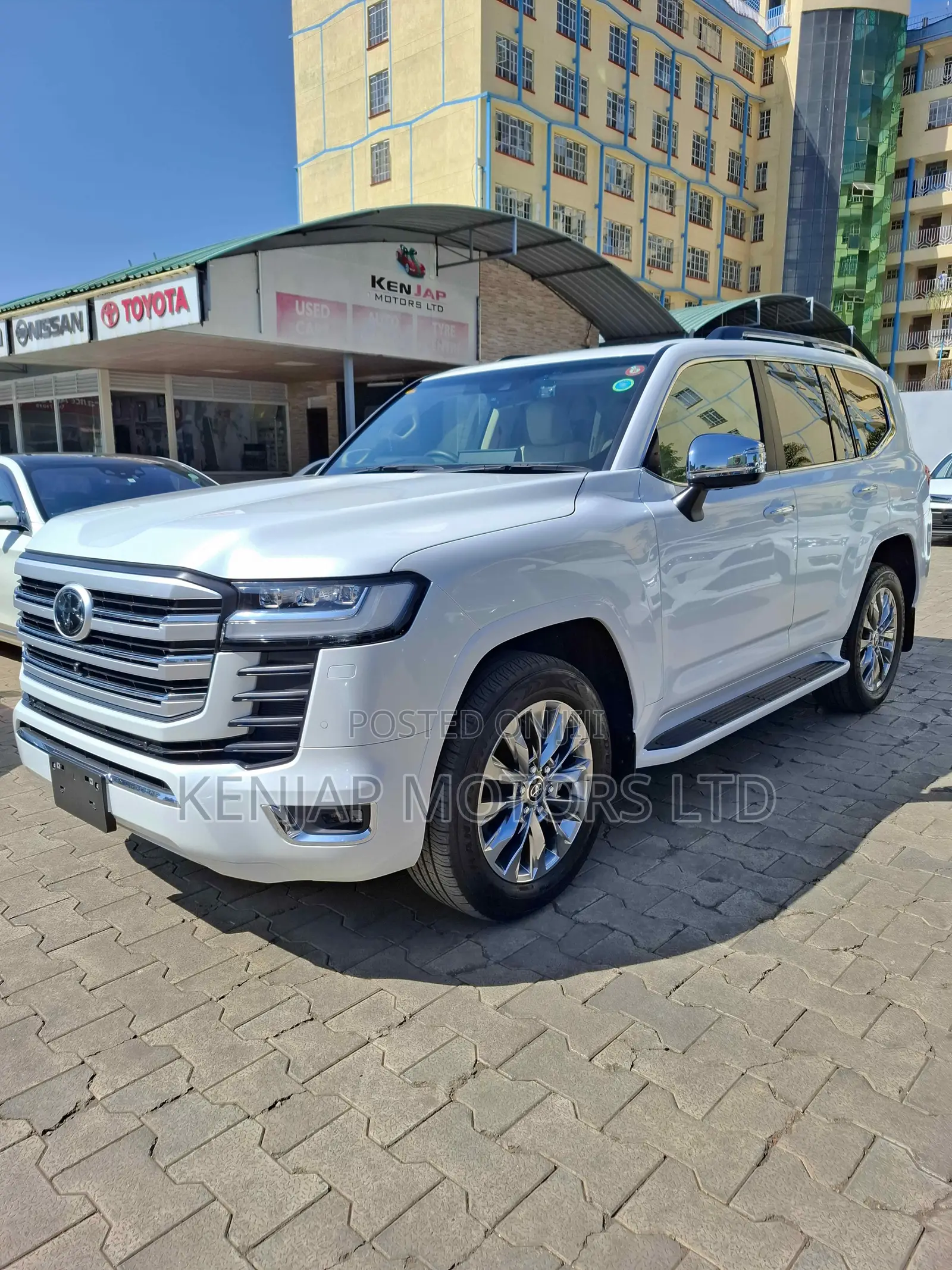 Toyota Land Cruiser 3.5 Petrol 4WD 2022 White