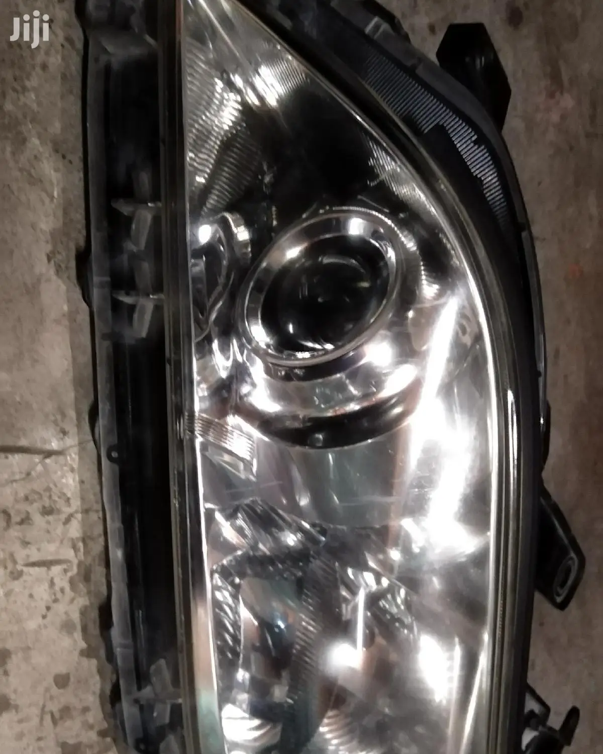 Vanguard Xenon Headlights