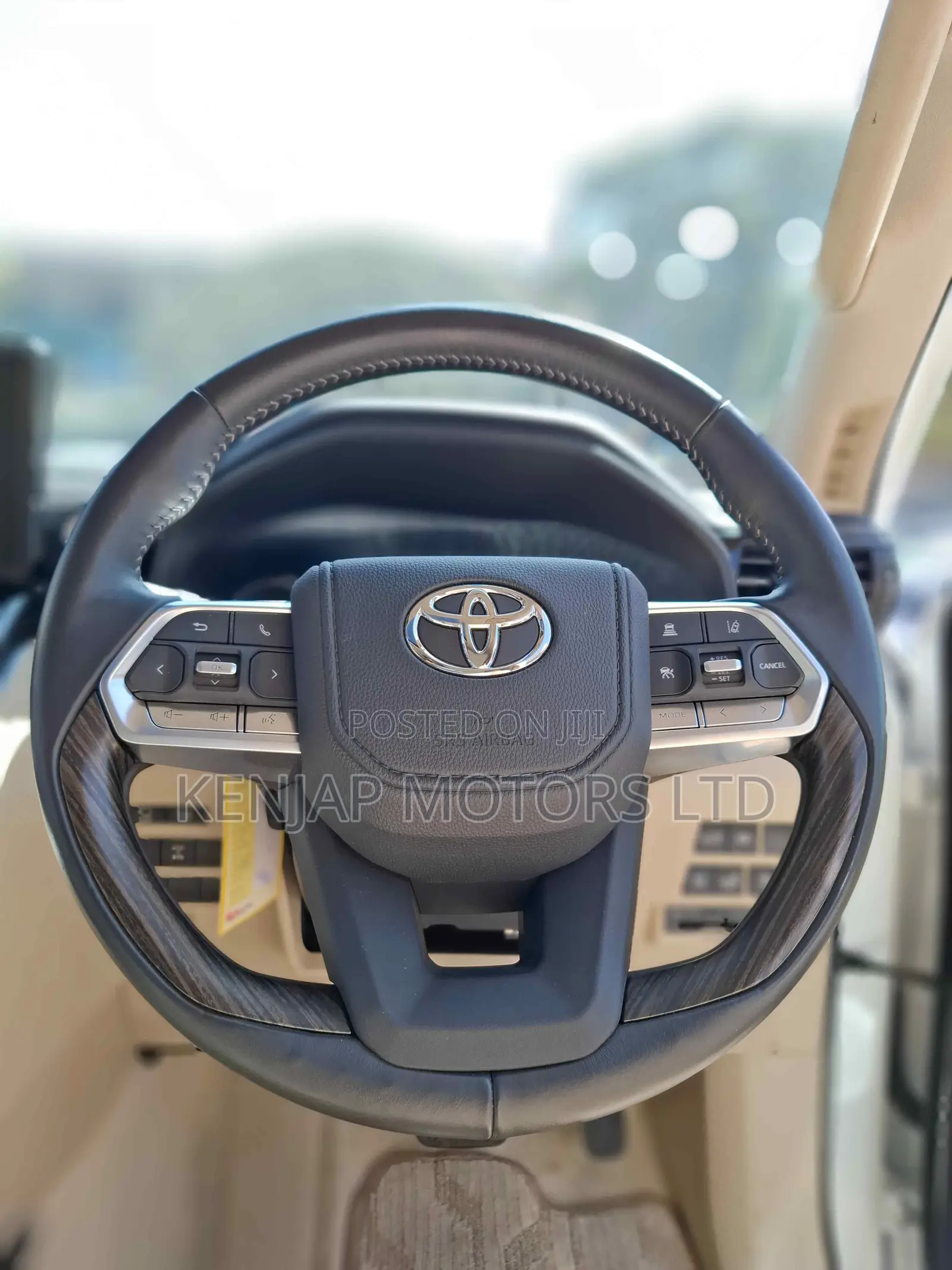 Toyota Land Cruiser 3.5 Petrol 4WD 2022 White