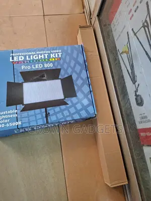 Led 800 Professional Studio Light – Kit